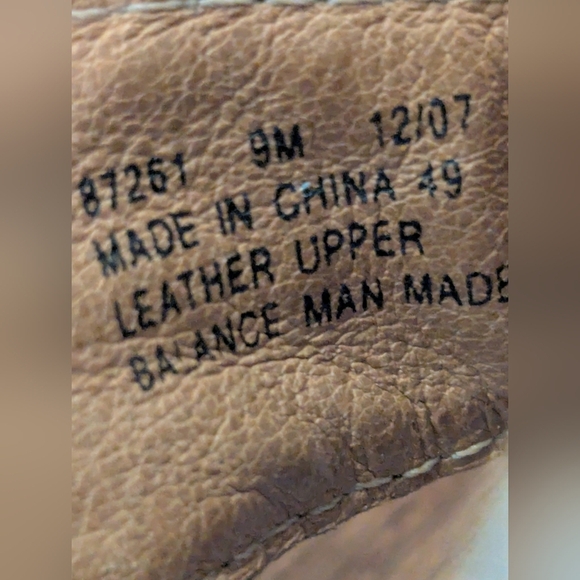 Clarks Shingo Leather Wedge Sandal white, Size 9 Worn Once - Picture 7 of 12